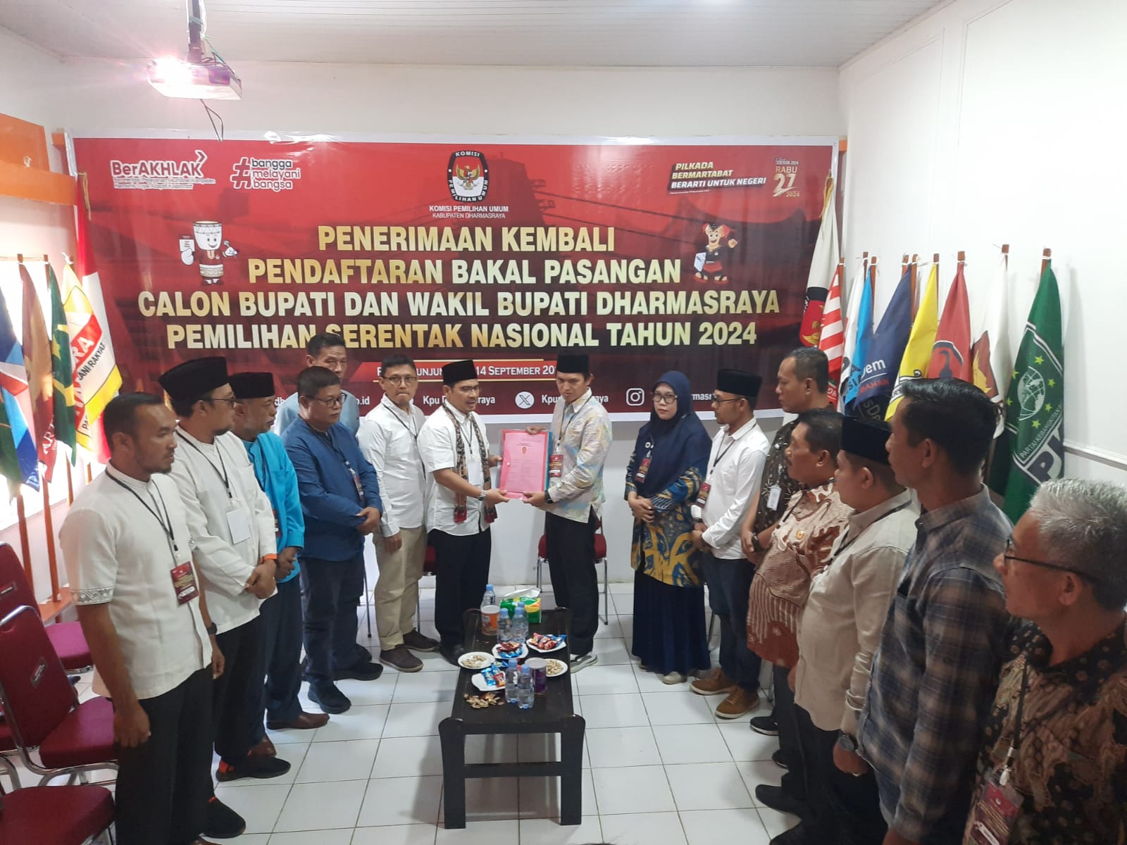 Bawaslu Dharmasraya Awasi Penerimaan Kembali Pendaftaran Bapaslon Bupati dan Wakil Bupati Dharmasraya Pemilihan Serentak 2024