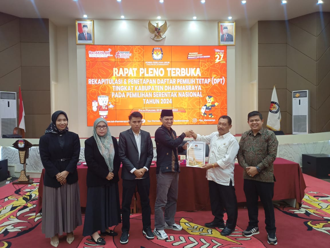 Bawaslu Kabupaten Dharmasraya Awasi Rekapitulasi dan Penetapan Daftar Pemilih Tetap (DPT)