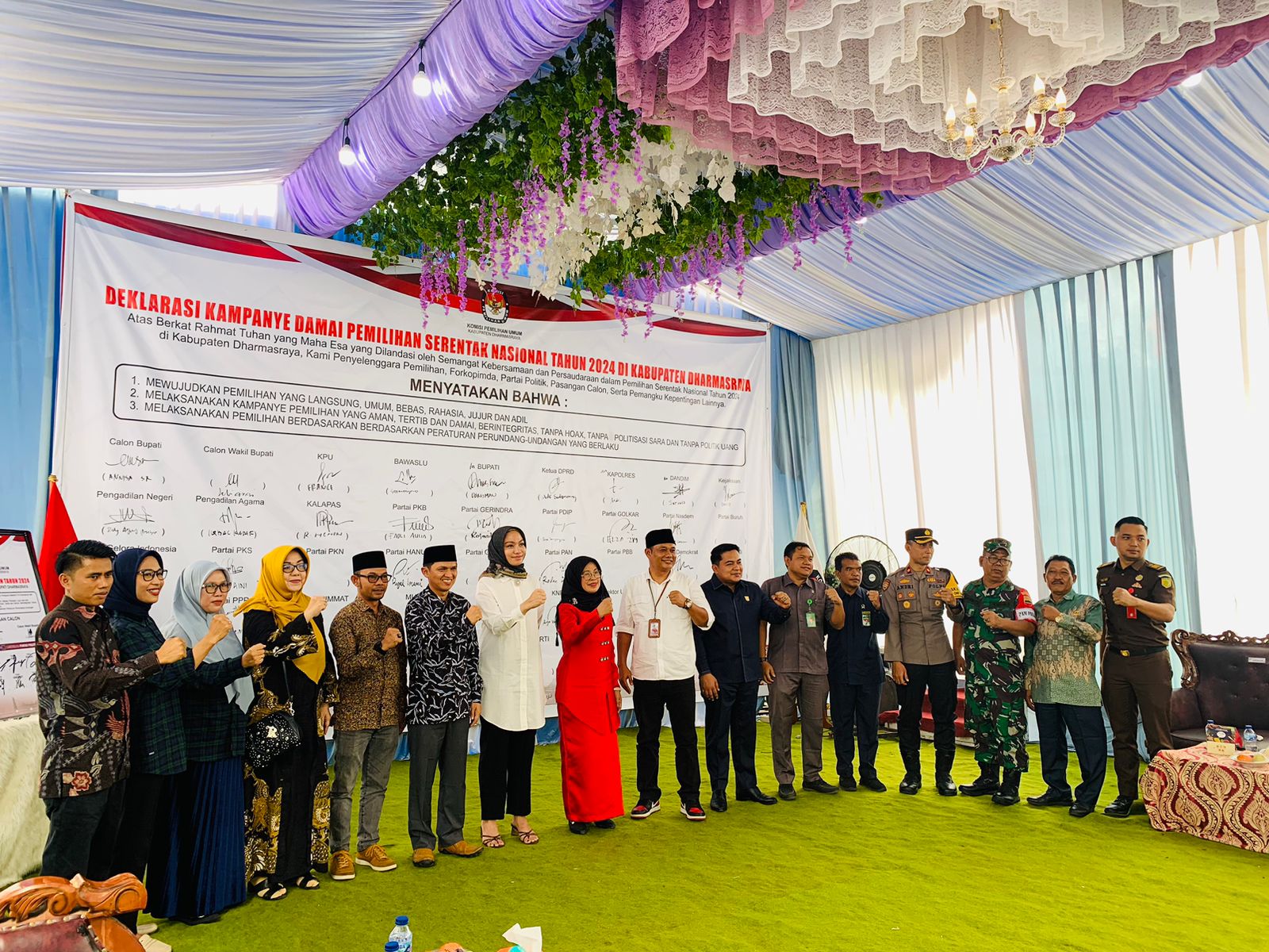 Deklarasi Kampanye Damai Di Kabupaten Dharmasraya Pada Pemilihan Tahun 2024