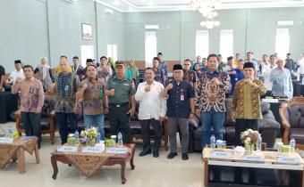 Ketua Bawaslu Kabupaten Dharmasraya bersama Forkopinda Dharmasraya 